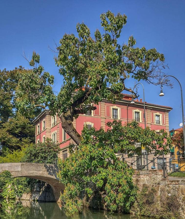 Trilocale In Villa Signorile Milaan Buitenkant foto